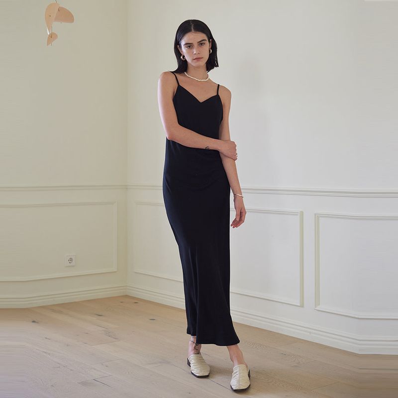 SLIP ONE PIECE (BLACK)
