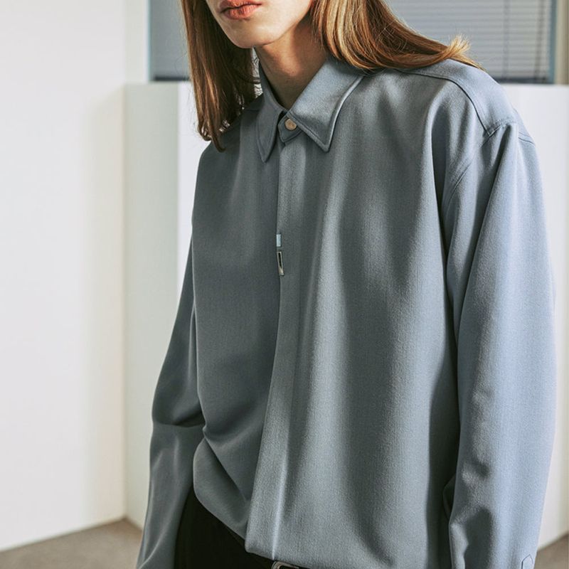 VERTICAL TIP BASIC SHIRT SKY BLUE