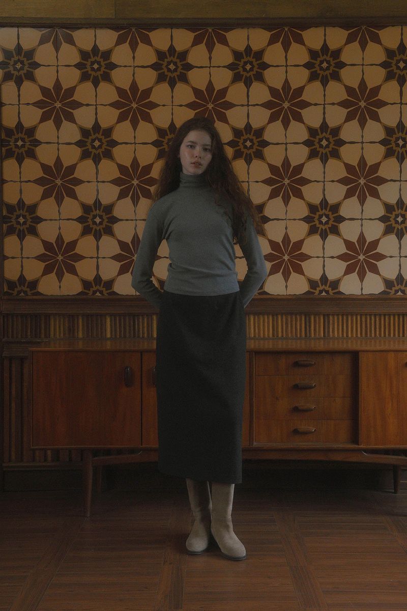 Falling long skirt_charcoal