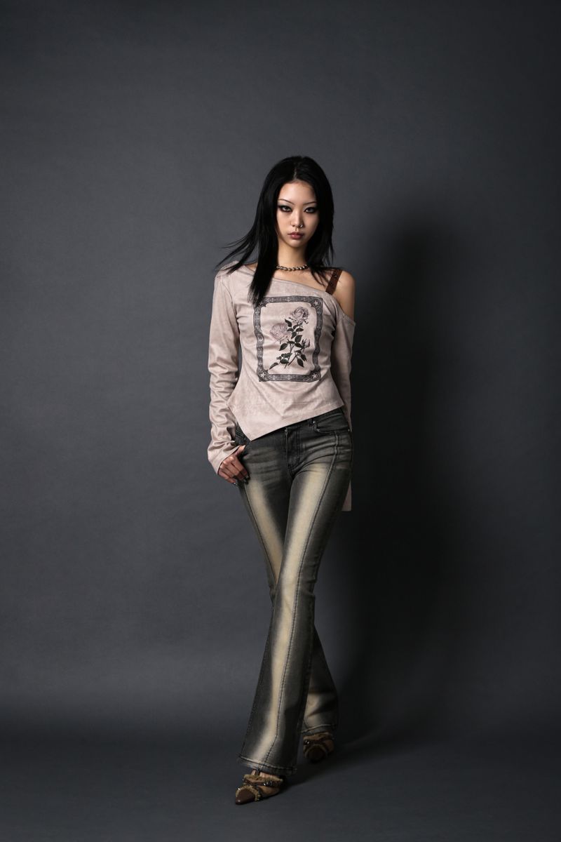 DARLING, YOU ARE BAD（YOU ARE BAD）の「ONE SHOULDER SUEDE TOP #BEIGE（Tops）」