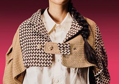 Three-Tuck Sleeve Checkered Coloring Cropped Jacket (Beige)