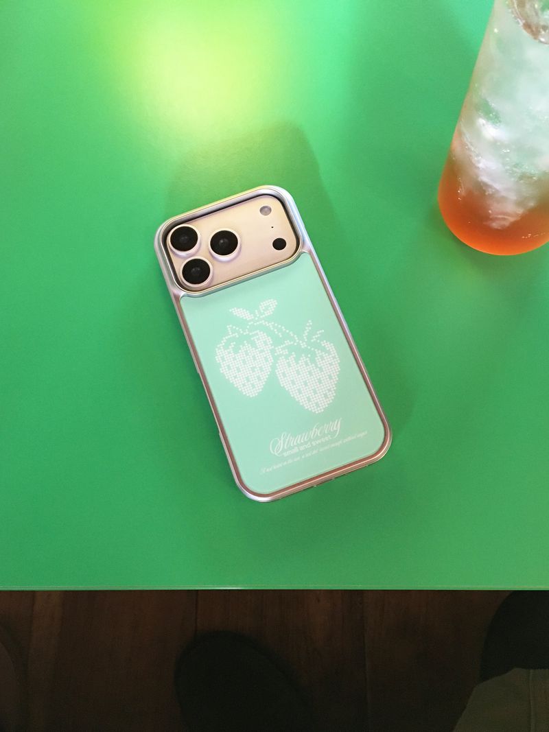 Strawberry Silver Glass Bumper Case