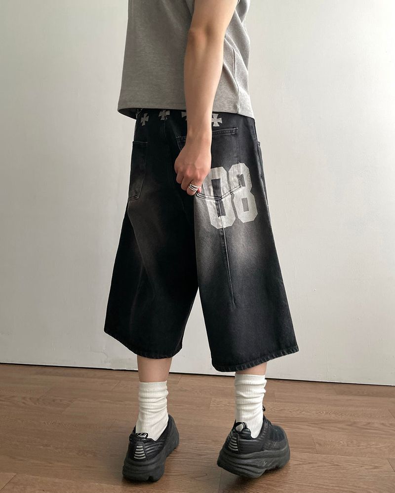 IDF（アイディーエフ）の「Eight Bermuda Denim Pants（Pants）」