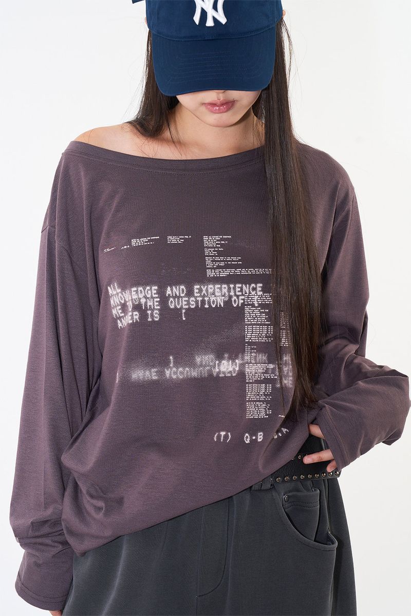 Raucohouse（ラウコハウス）の「ガウシアンオフショルダーT（トップス）」