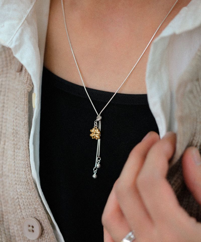 Ribbon clover necklace G (925 silver)