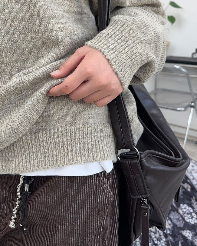 Debes Leather Crossbody Bag