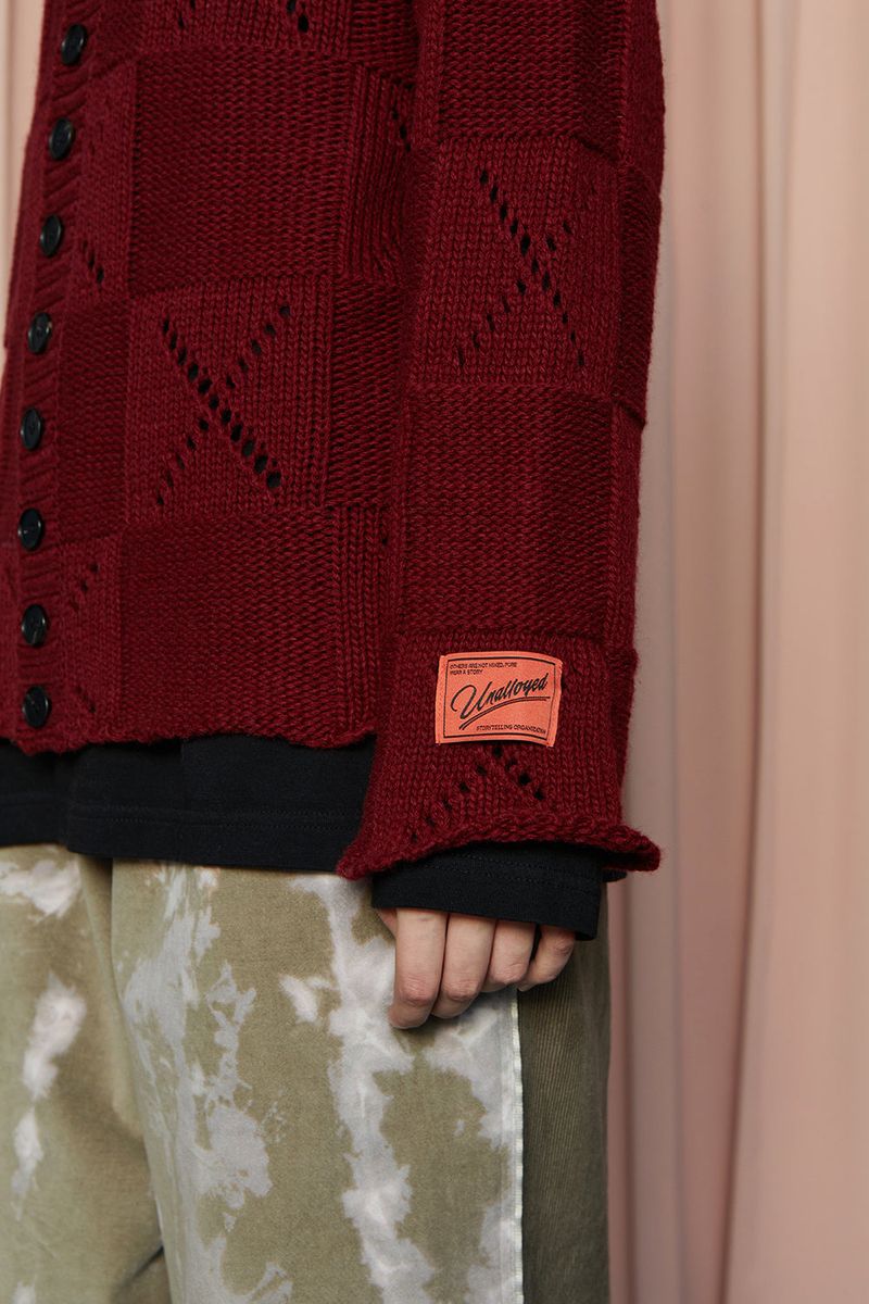 BUTTON ARGYLE KNIT JACKET / WINE