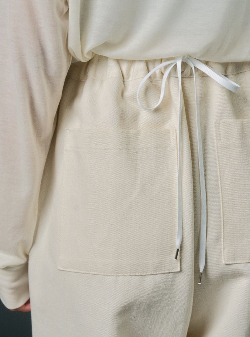 Back string pants (beige)