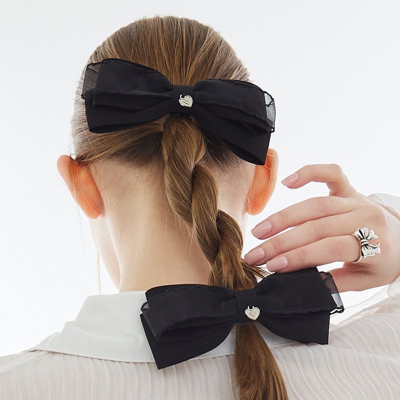 VVV（ブイブイブイ）の「ダブルレースミッドリボンヘアクリップ（ヘアアクセサリー）」