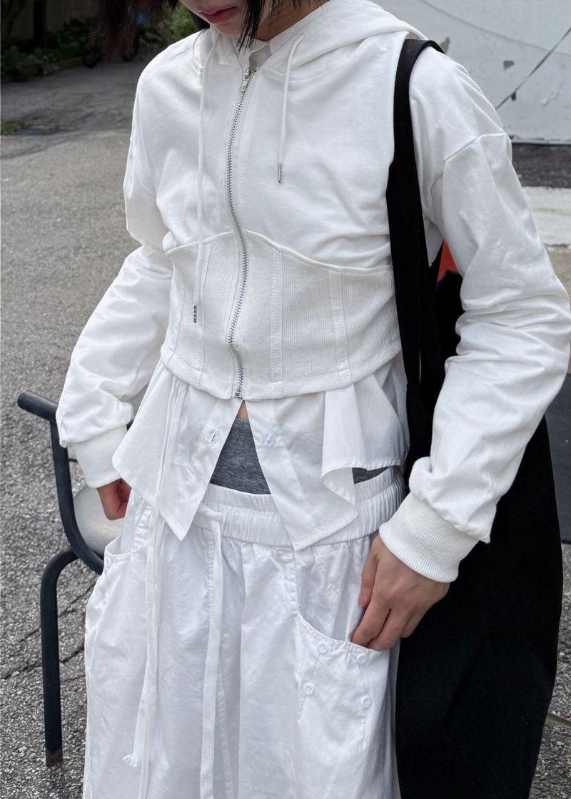 WOOHWA(ウファ)の「 CUT LINE CROP HOODIE(Jackets/Outerwear)」