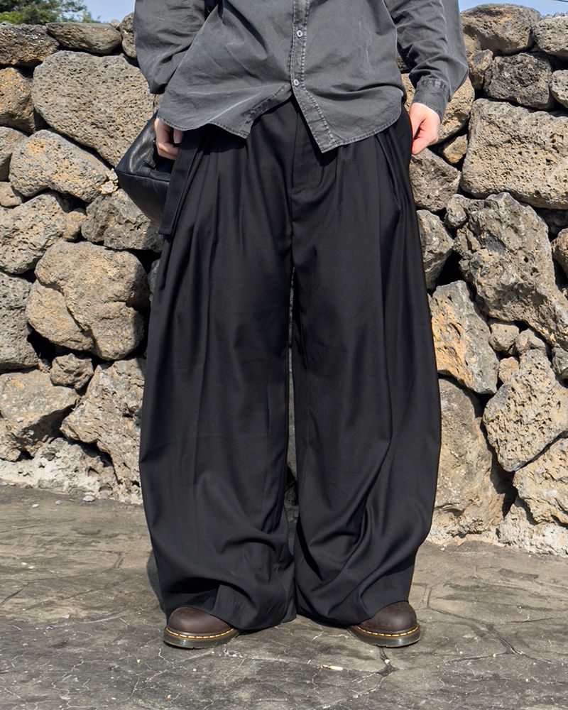 JIIGEUM（ジグム）の「Drape Belted Wide Slacks（Pants）」