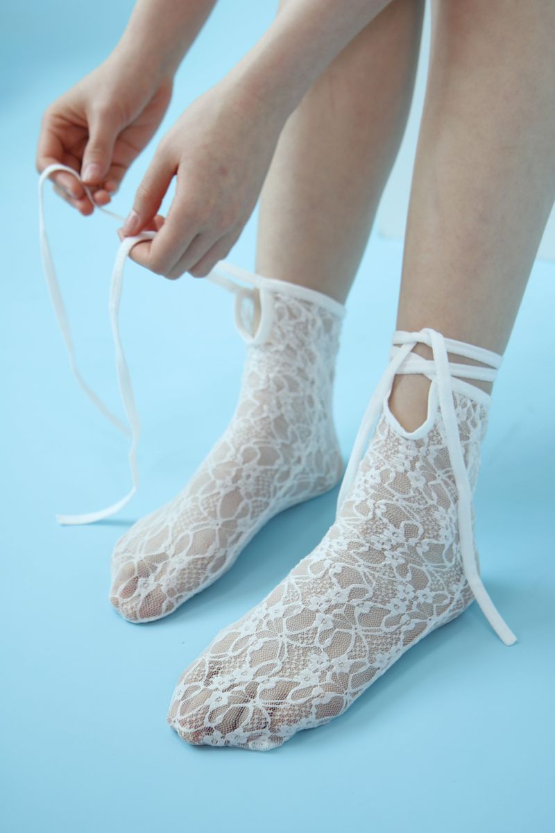 ankle strap lace socks (white)