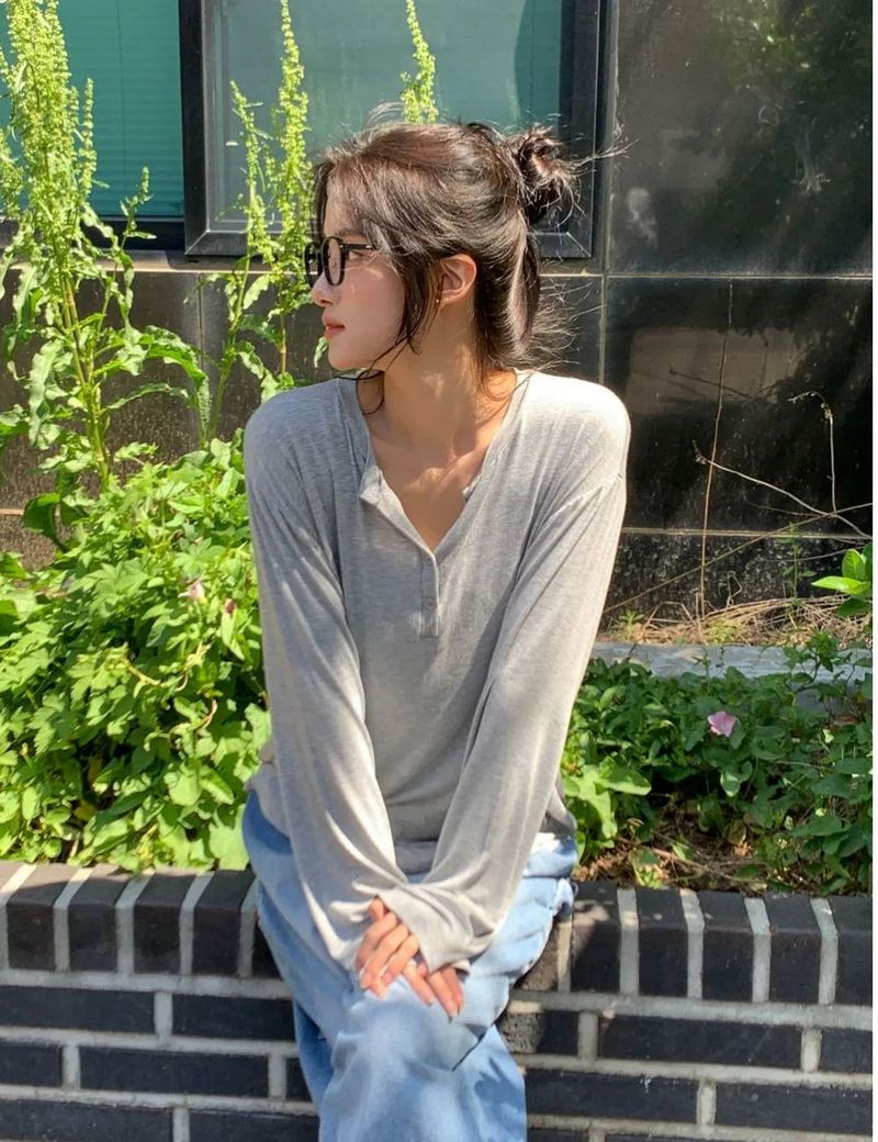 Love on the(ラブオンザ)の「ヴェイン ボタン オーバーサイズド ルーズフィット ロングスリーブ(トップス)」