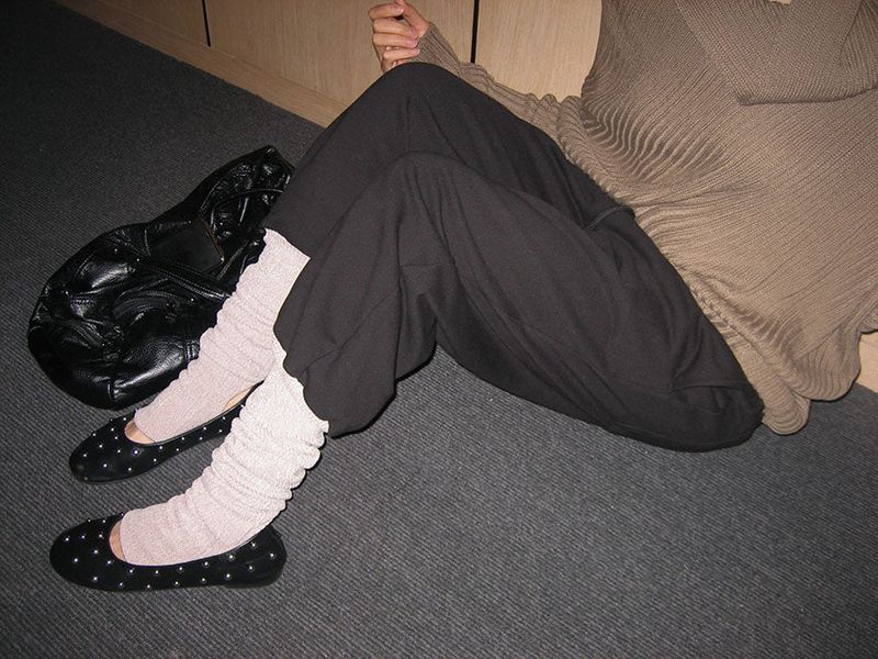 KNEE WARMER SWEAT PANTS