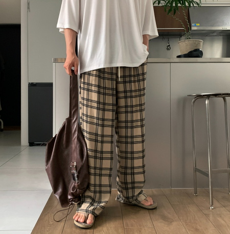 Kuiper Turkic Check Pattern Wide Fit Pants