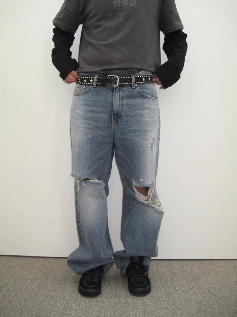 Mokey（モーキー）の「589 Asymmetric Damaged Pants（Pants）」