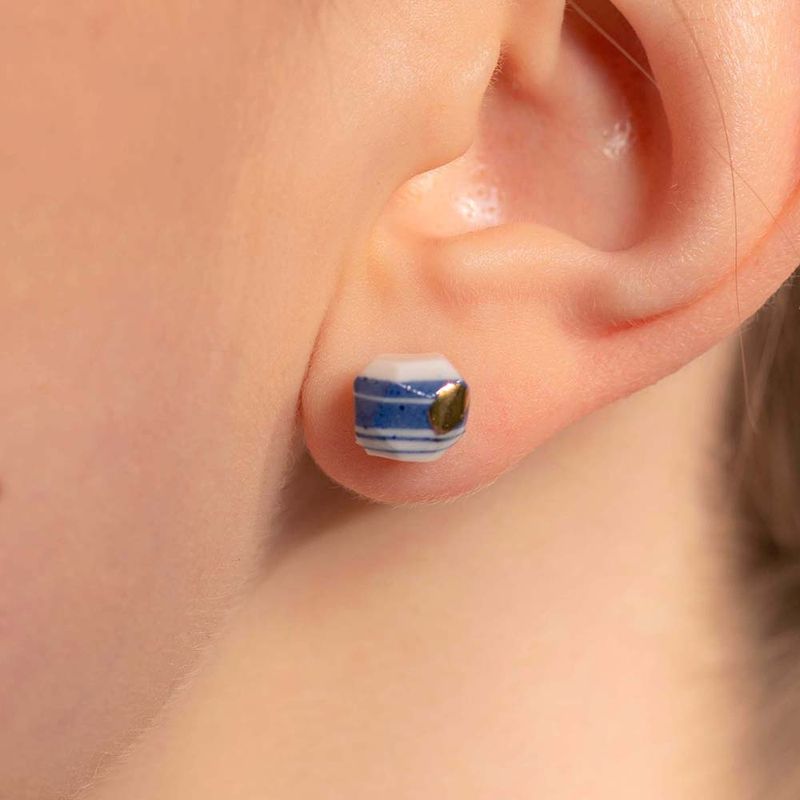 2022パントンストレイタムパールピアス
