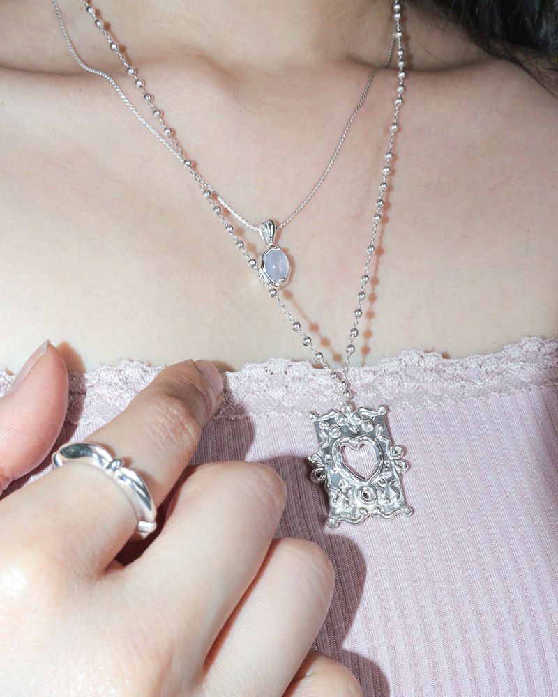 [MADE] melted heart frame necklace