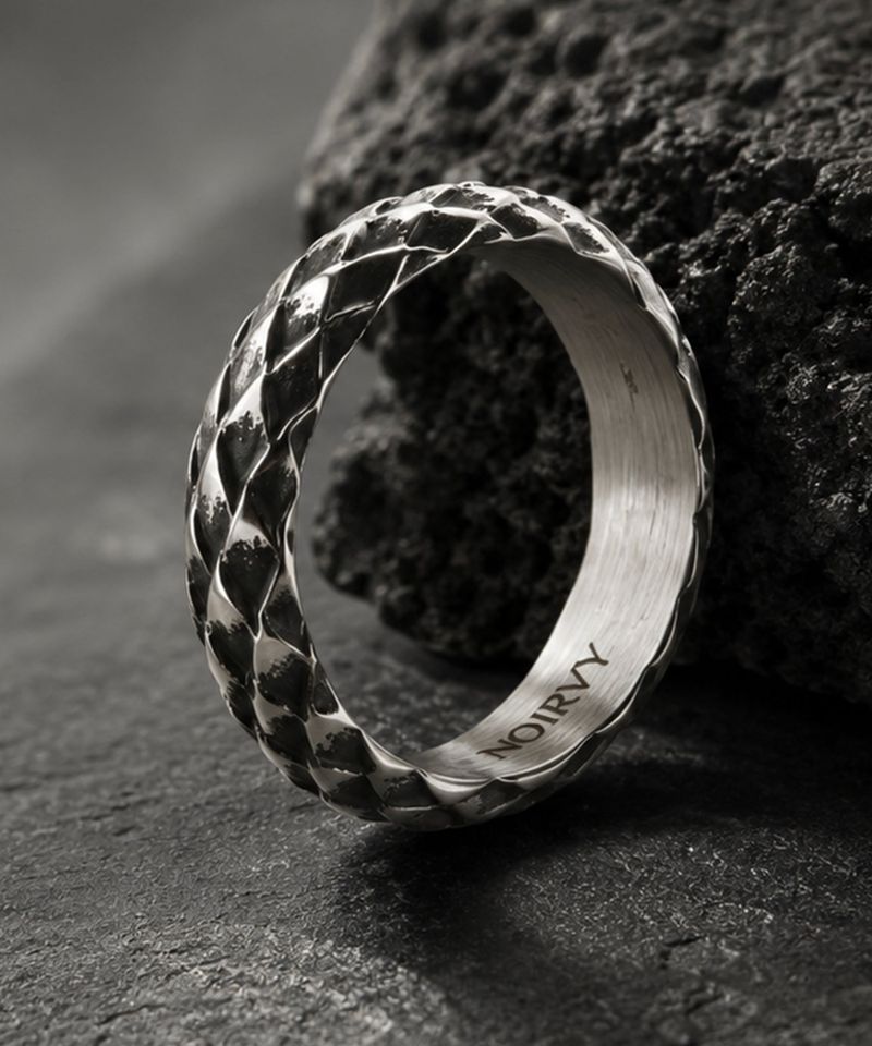 noirvy(ノイルビー)の「NR-306 ドラゴンスケール デイリー リング(アクセサリー)」
