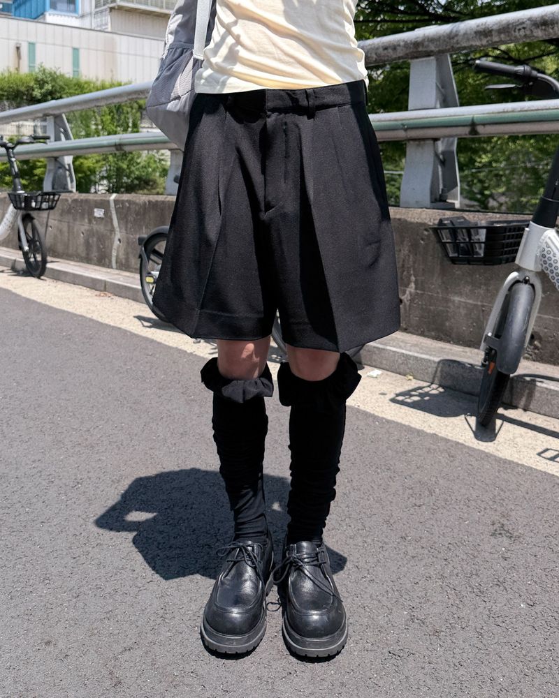 TWO-PINTUCK HARF PANTS
