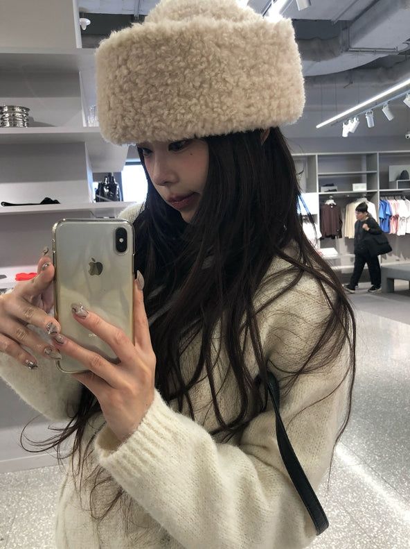Labo Cable Round Knit