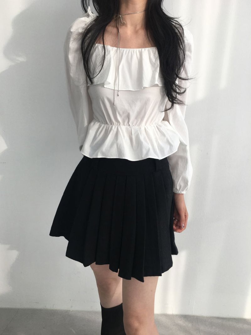 Ribbon necklace