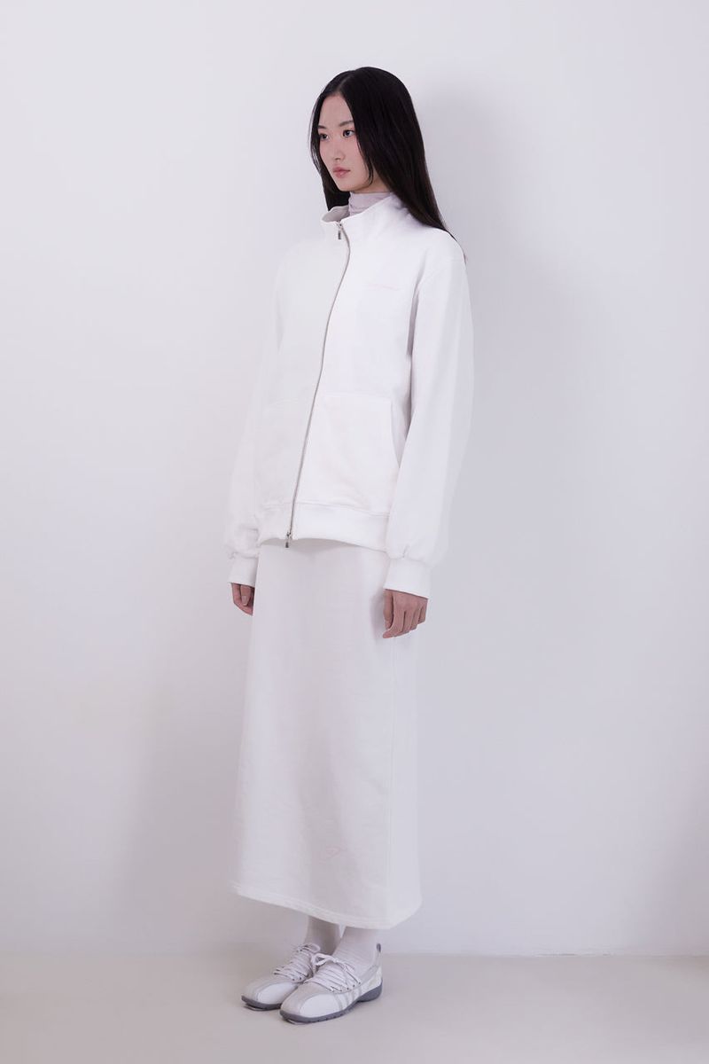 Lettering half neck two-way zip-up (IVORY)