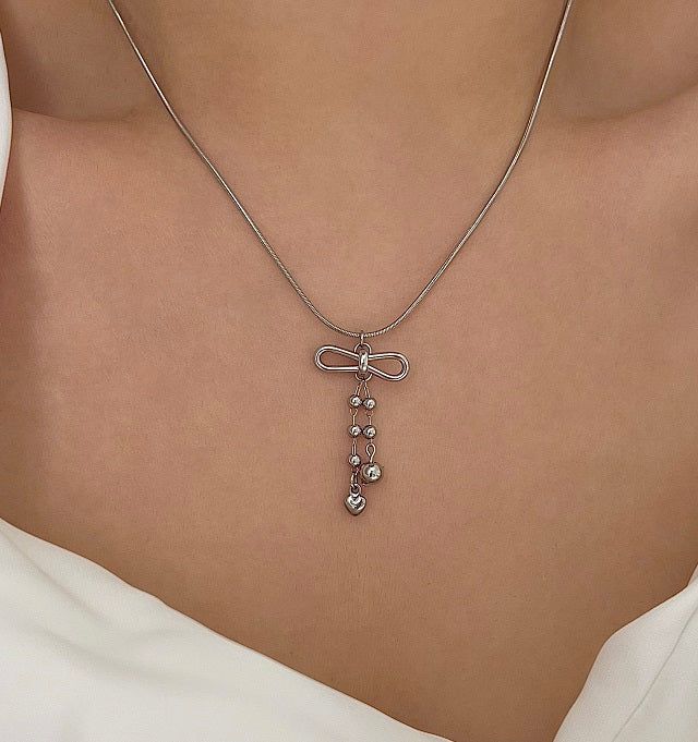 Acer rojo(アセルロジョ)の「au Hip Ballet Core Stainless Steel Titanium Ribbon Ball Chain Snake Strap Heart Chain Necklace(Accessories)」