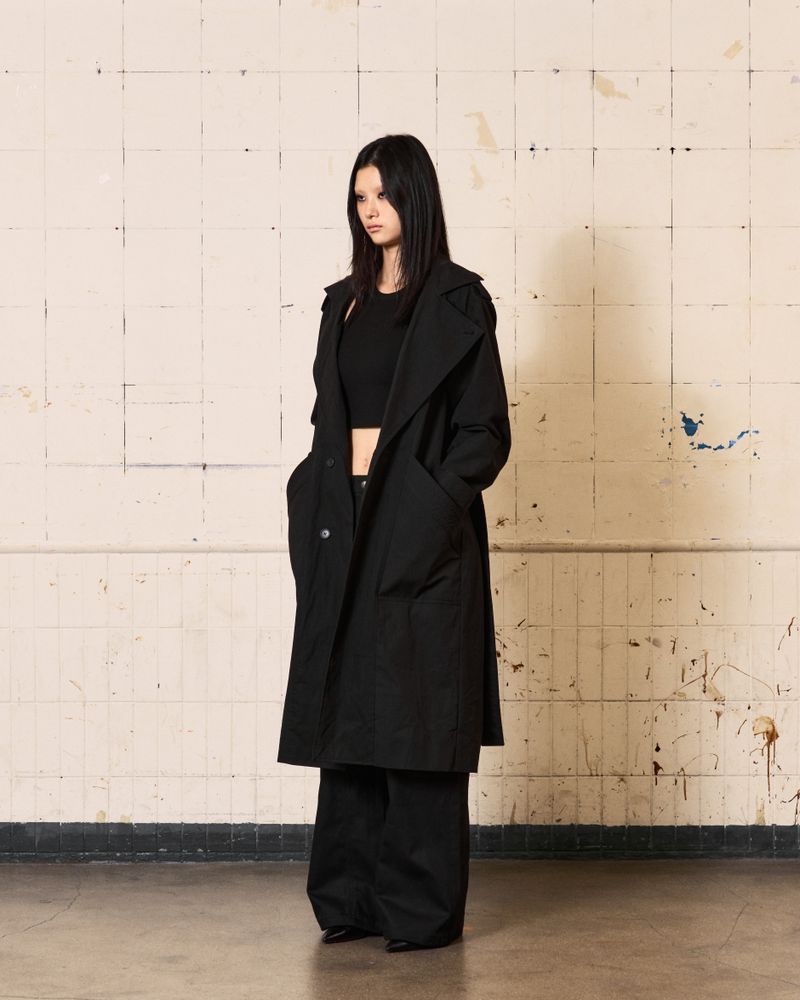 Curved Trench coat (Black)