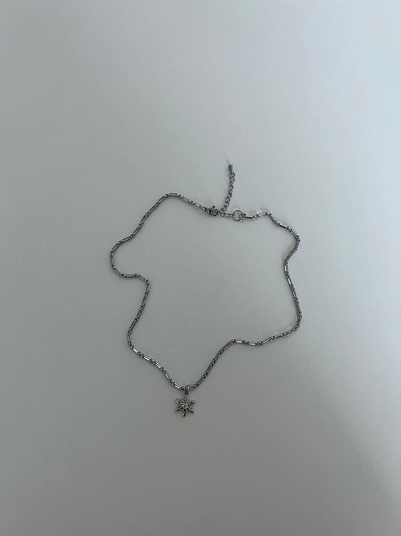Snowflake necklace