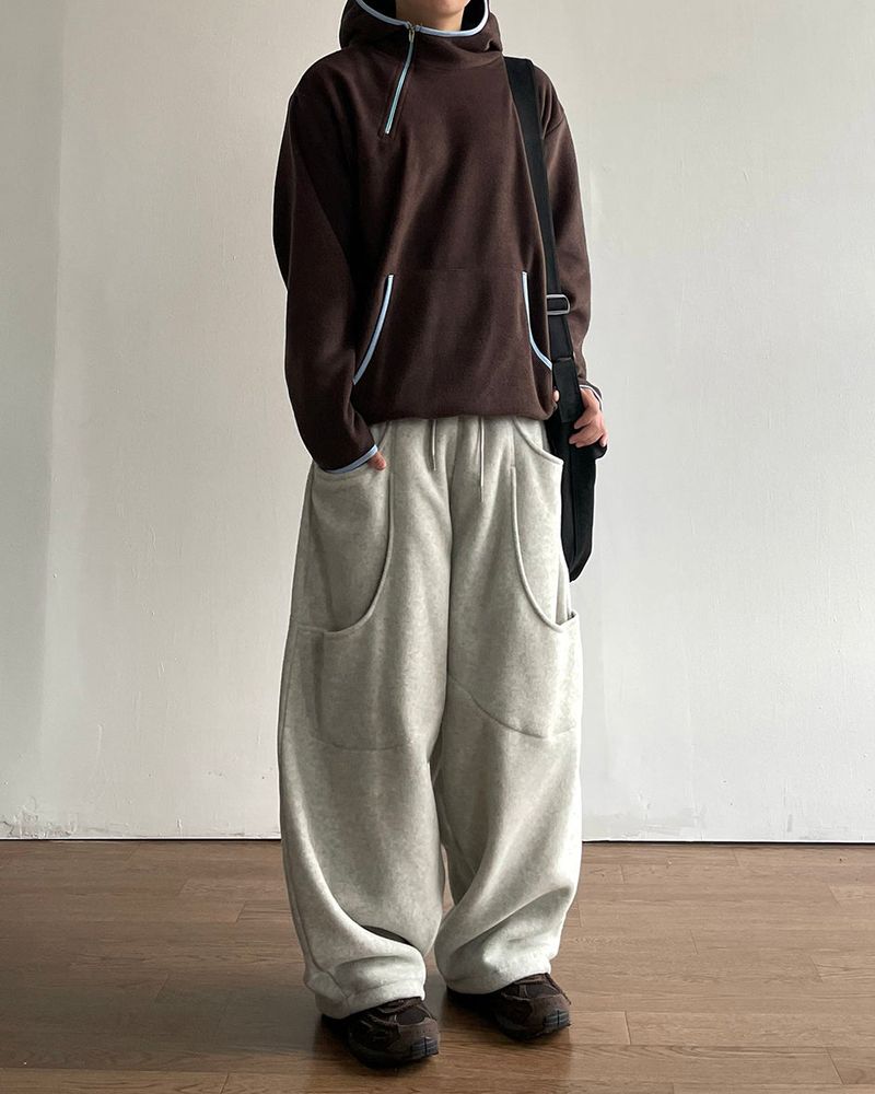 Nev Panel Fleece Pants