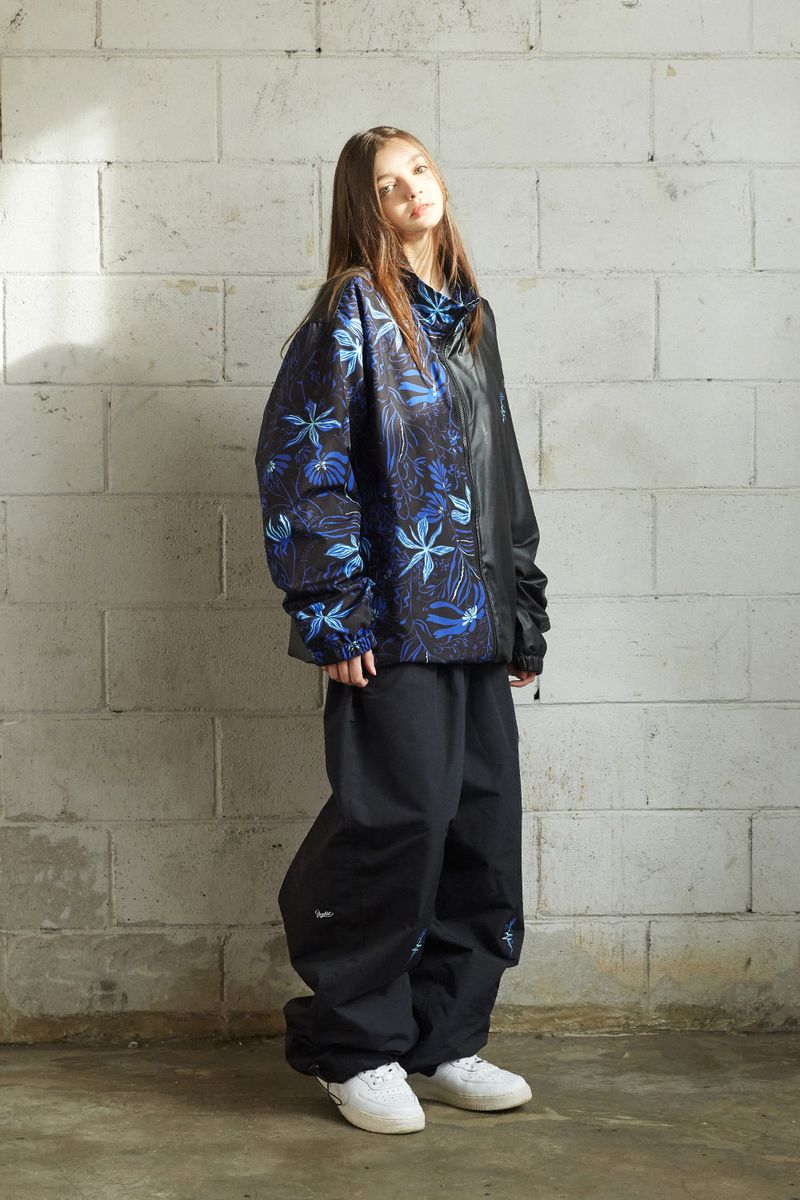 BSR2223FWJK062 J-BLUE FLOWER JACKET BLACK