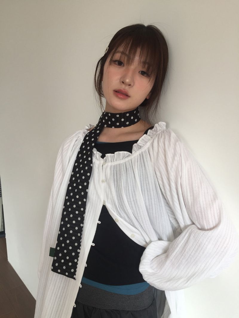 Movia Frill Blouse (2color)
