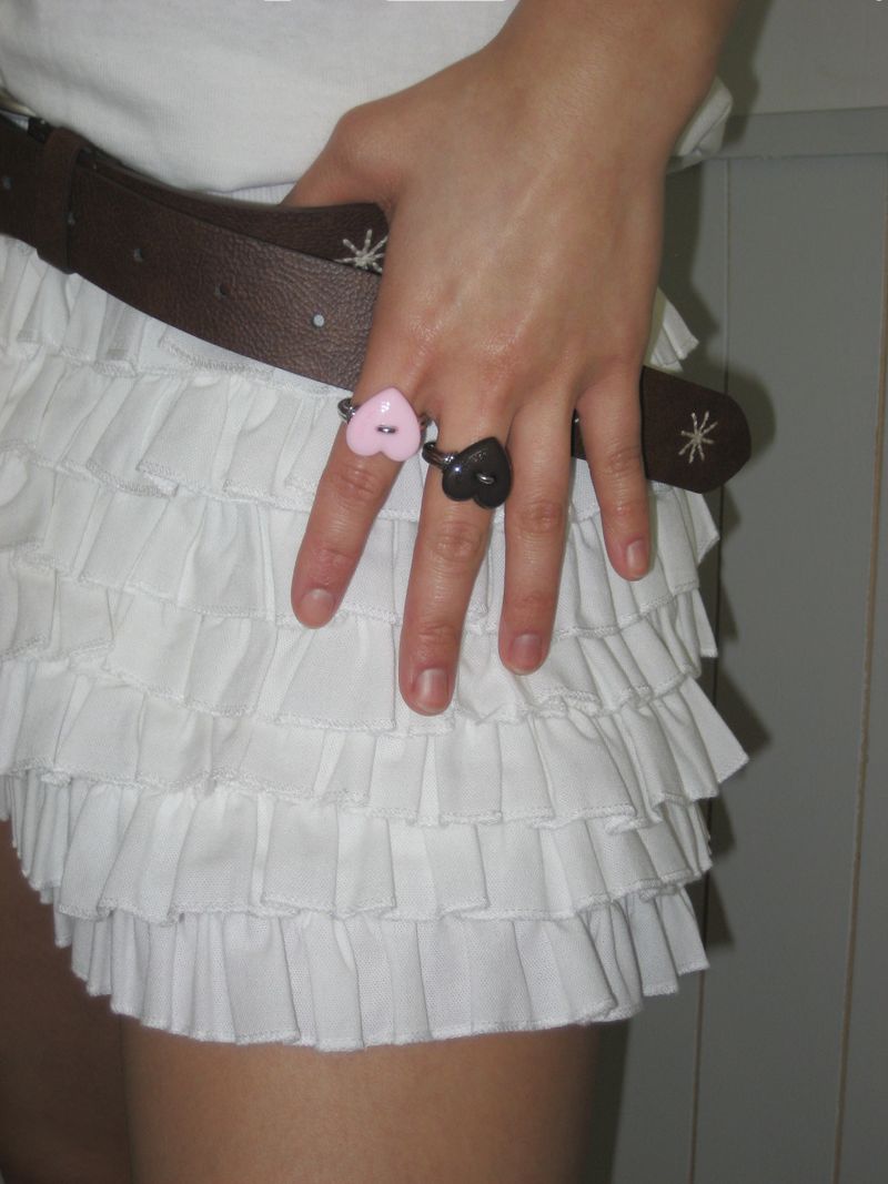 Sewing Button Ring (Heart, Brown)