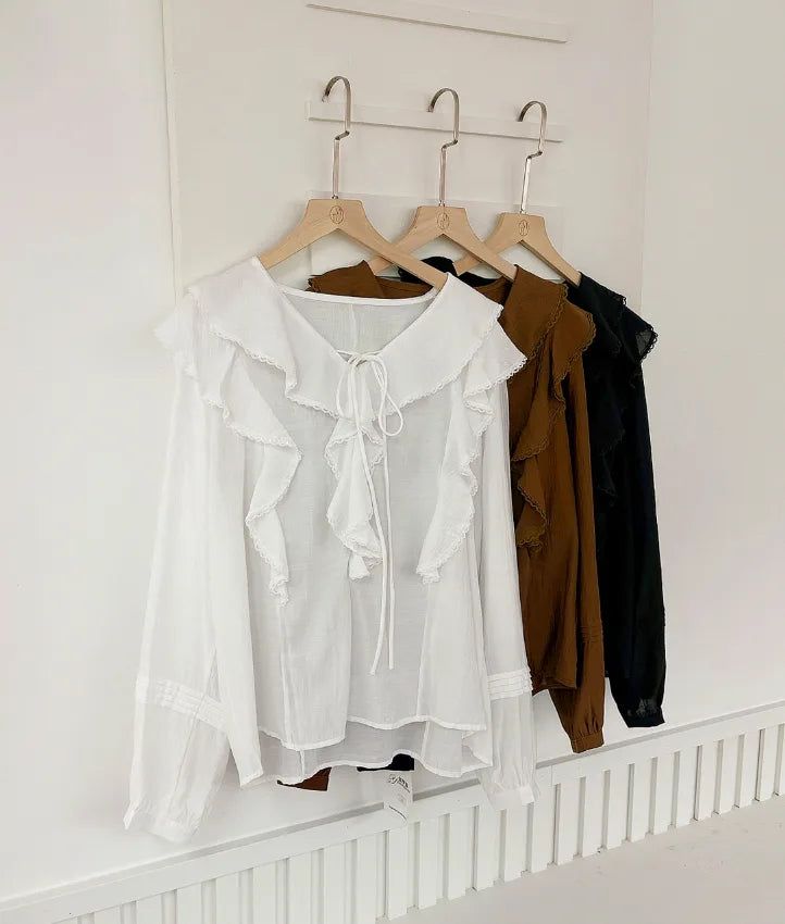 Shushu V-Neck Lace Ruffle Blouse