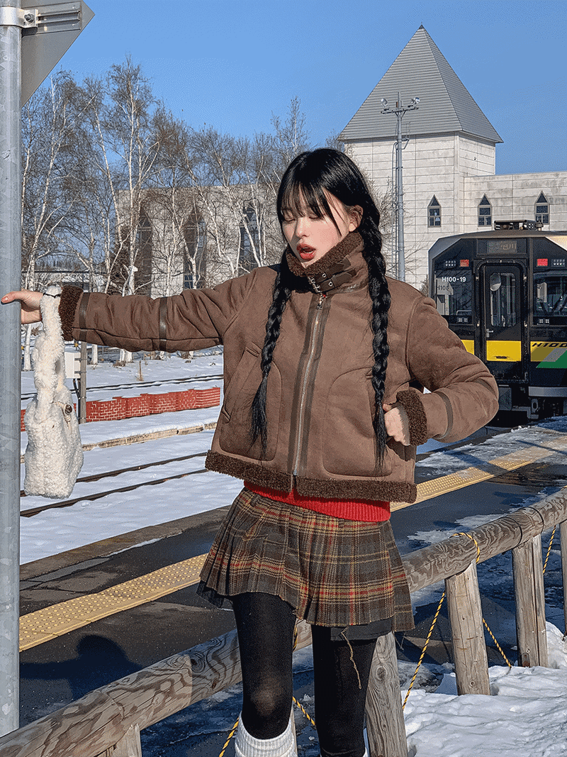 ULAN（ユレン）の「オルネバックルクロップムトン（Jackets/Outerwear）」