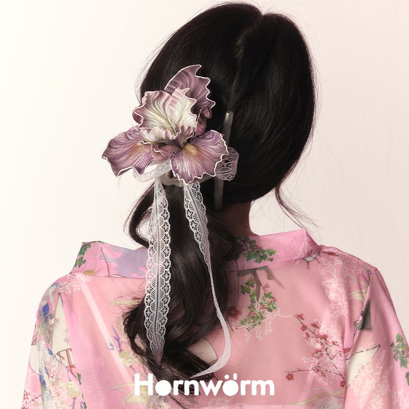 Hornworm（チョウチョウホーンワーム）の「Alice Shark Clip（Hair Accessories）」