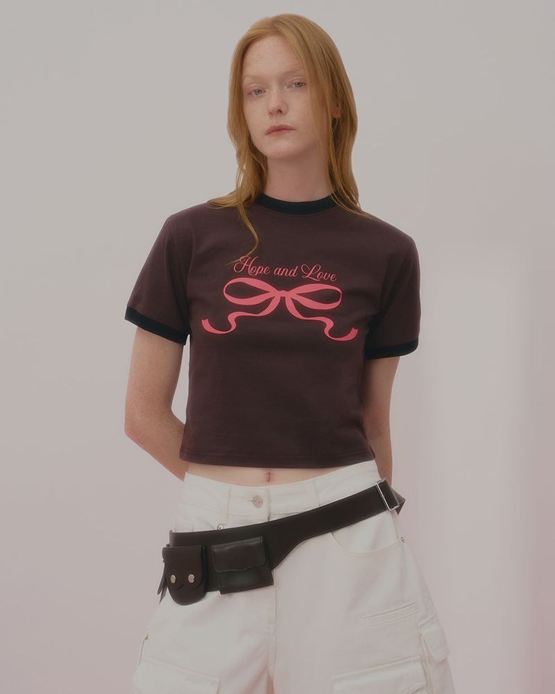 LOVE RIBBON RINGER TSHIRT-BROWN