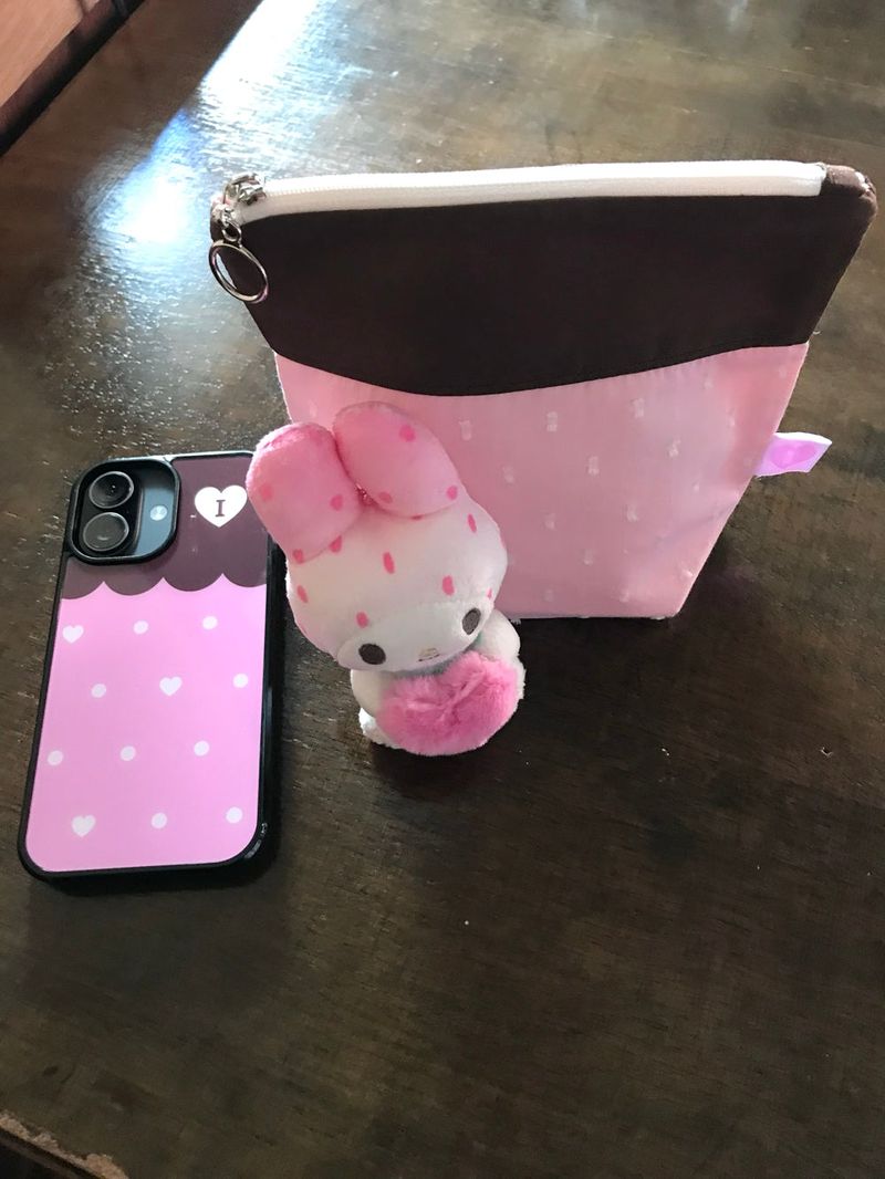 choco love berry pouch / 2 colors
