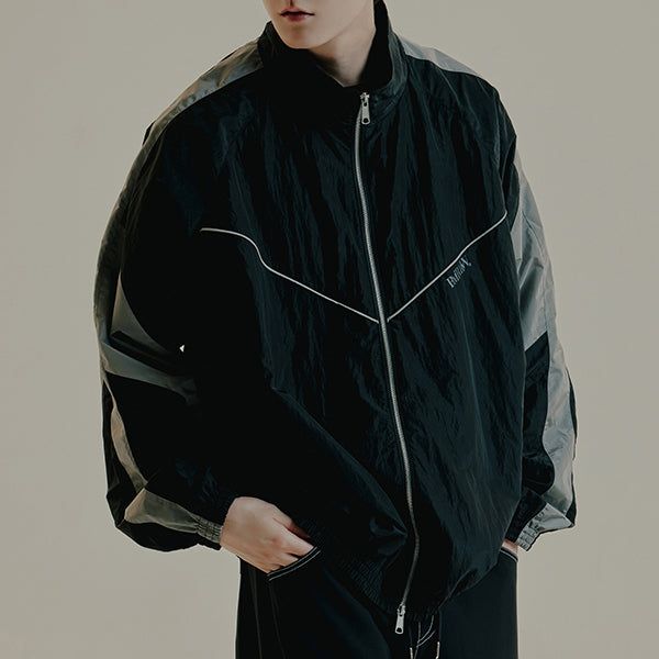 CROSS LINE INCISION WIND JACKET