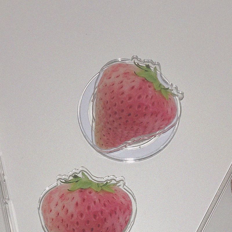 Pink Strawberry Tok_MagSafe