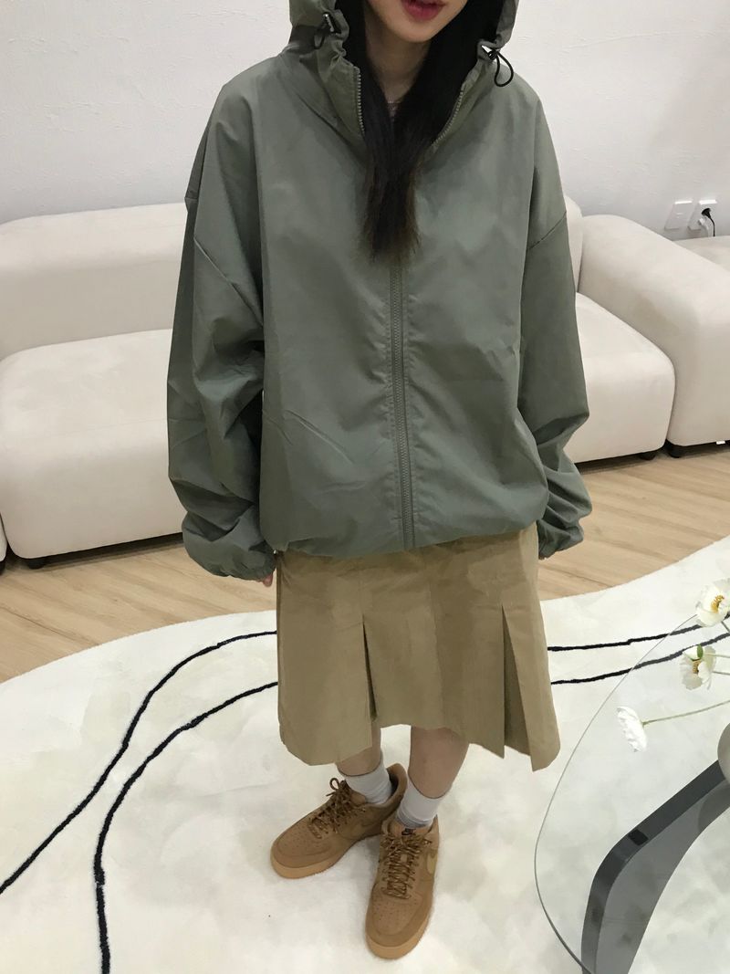 Dixie set up windbreaker