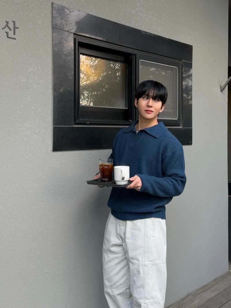 Open collar hachi knit