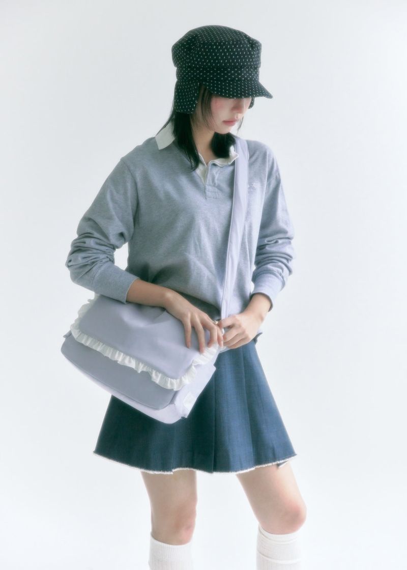 frill messenger bag (light grey)