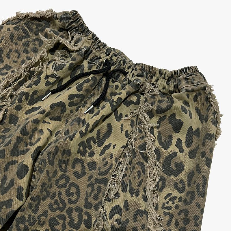 leopard grunge capri shorts_beige
