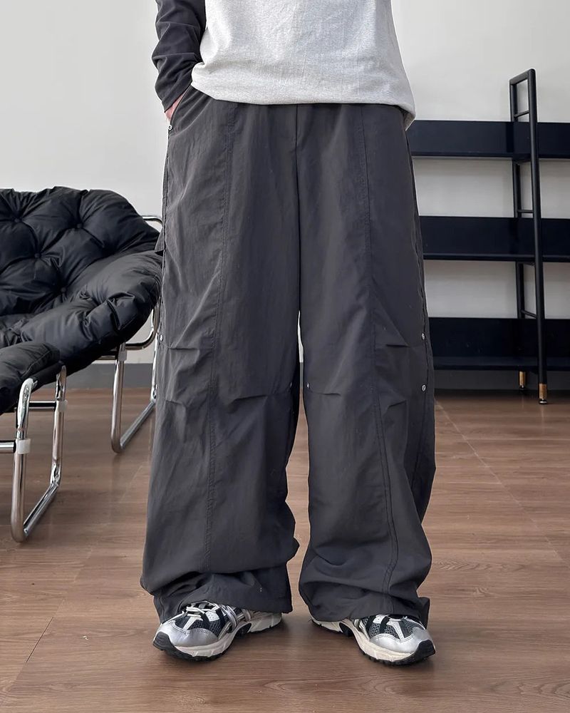 Dock rivet panel nylon pants