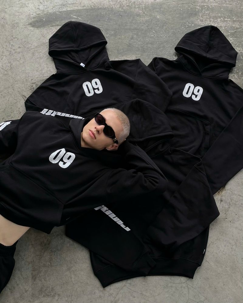 RIPOFFF(リップオフ)の「RIPOFFF 09 Logo Boxy Hoodie(Tops)」