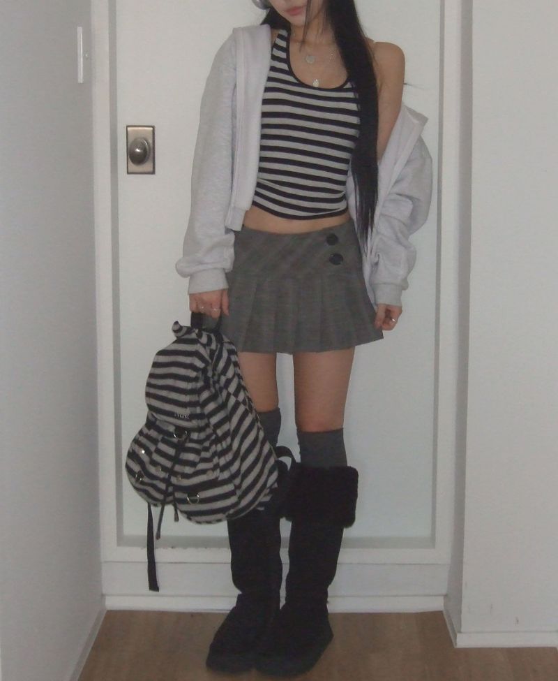 Devil Puff Backpack _ Black Stripe