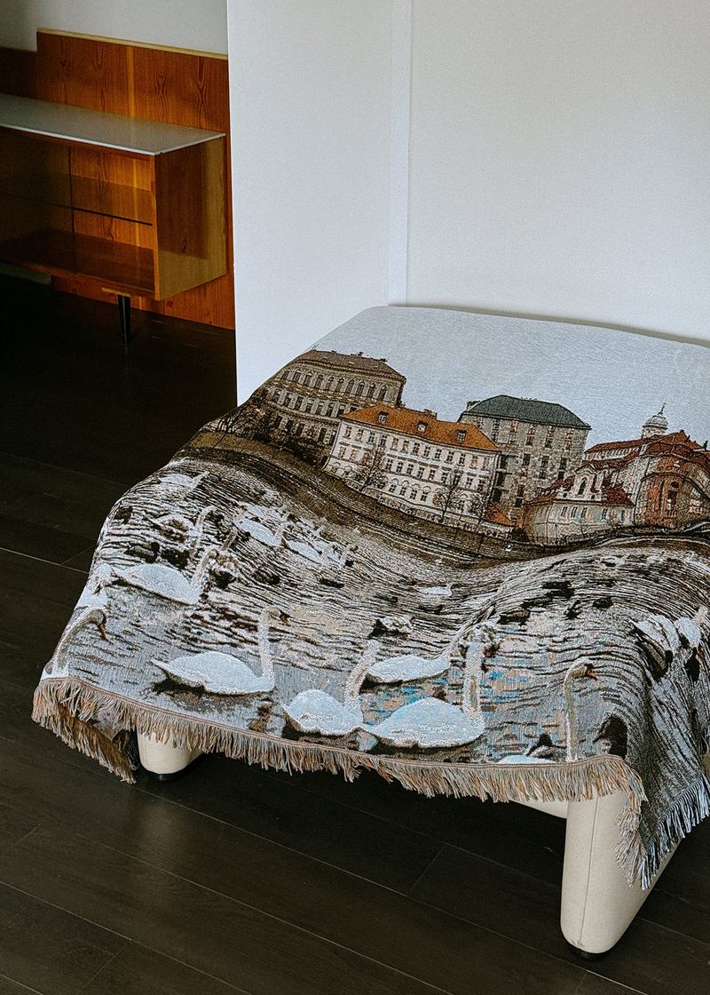 rover riverside woven blanket