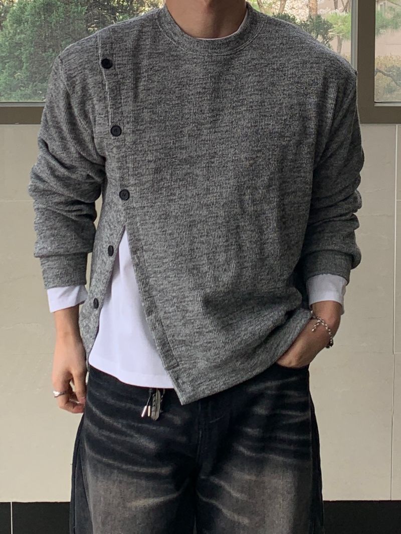 Oblique Slash Button Knit